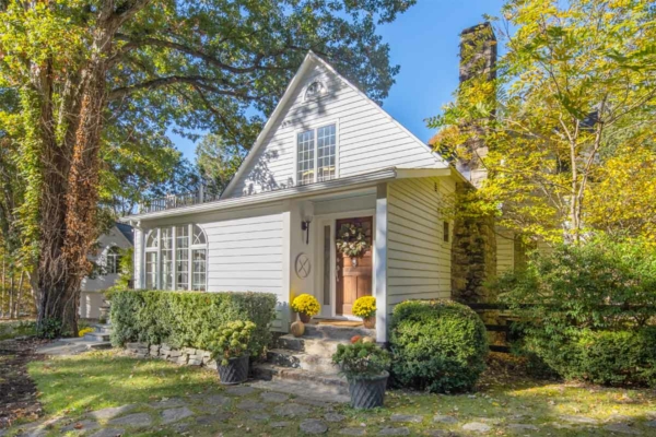 216 Weston Rd Weston image